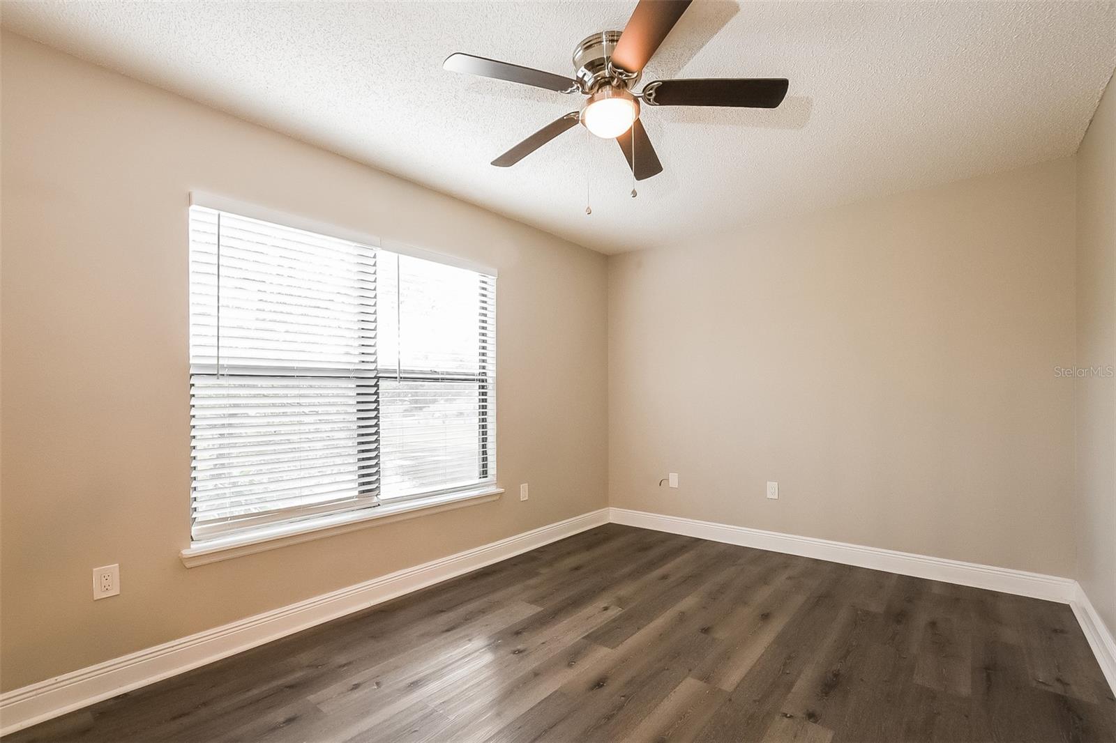 Image 16 of 22 For 4800 Old Oak Tree Court