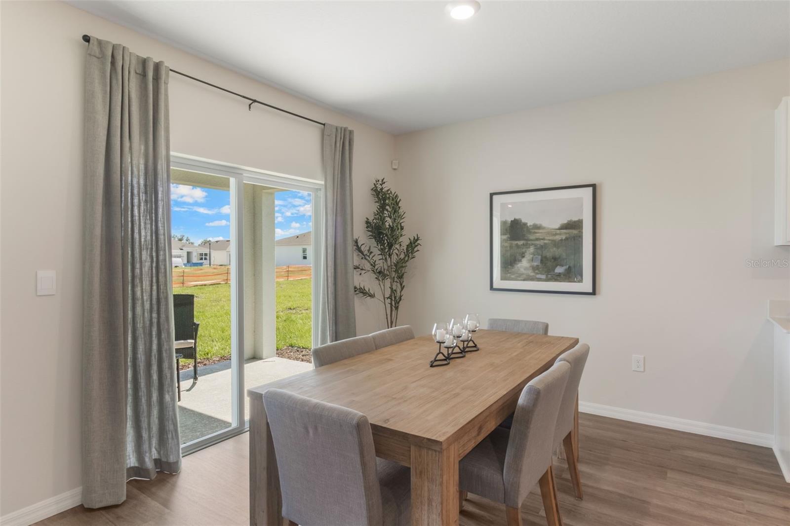 Image 10 of 30 For 3393 Wakefield Drive