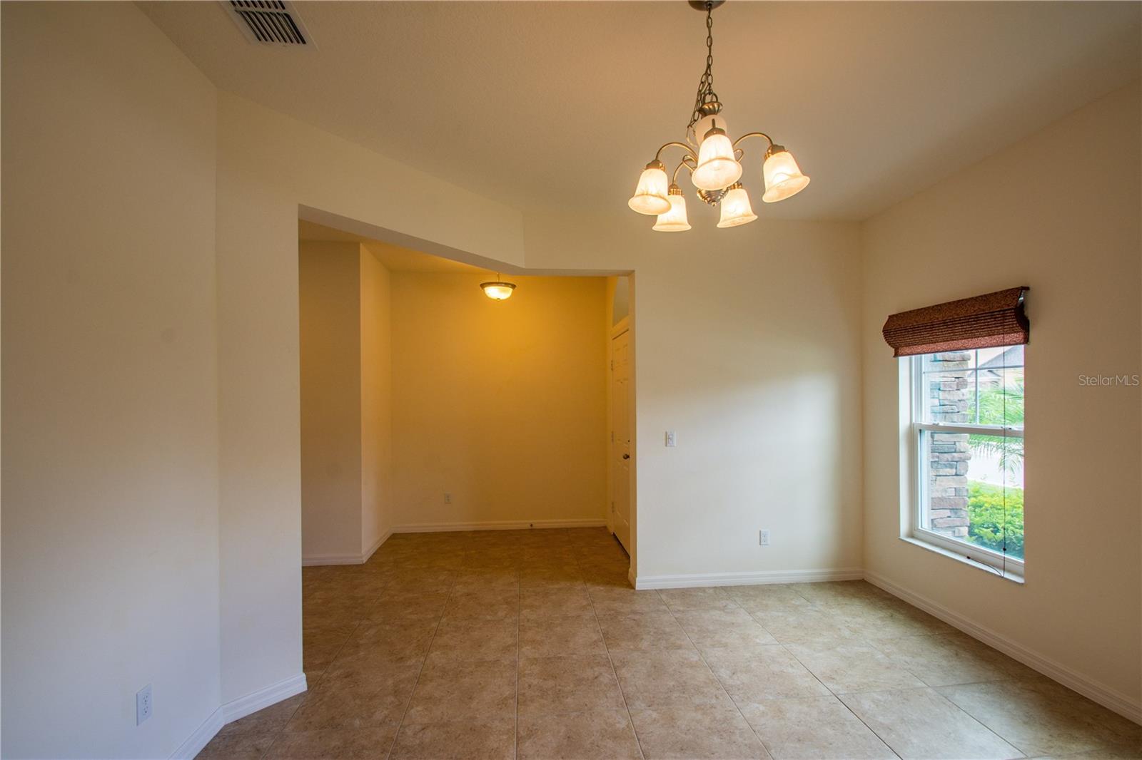 Image 5 of 16 For 1822 Balsam Willow Trail