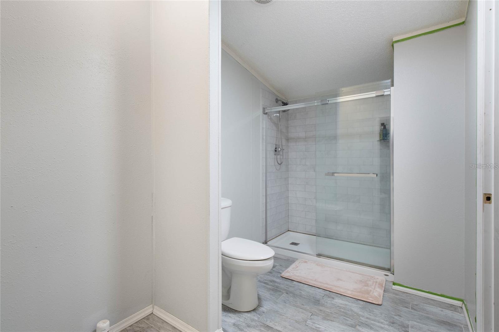 Image 13 of 18 For 6643 Lure Court