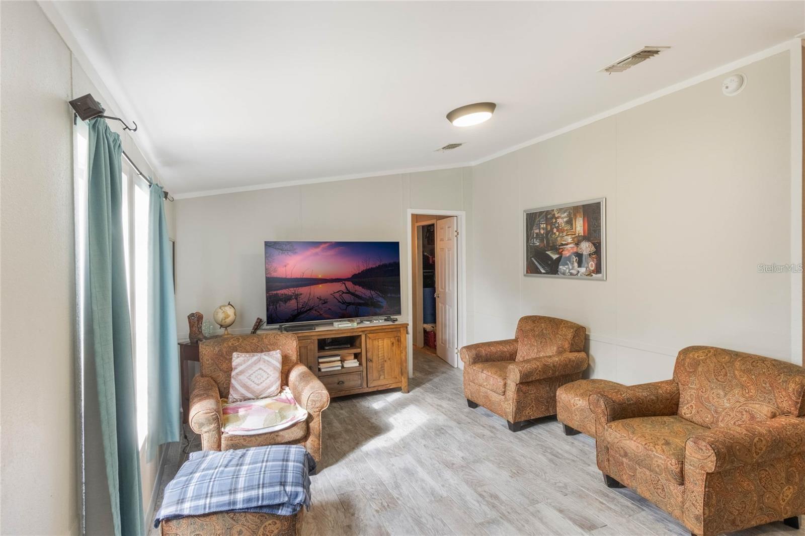 Image 3 of 18 For 6643 Lure Court