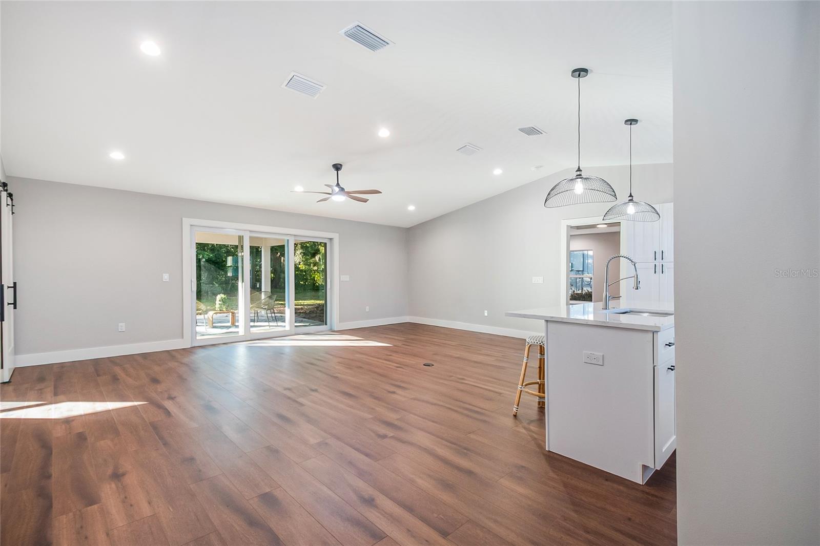 Image 10 of 37 For 7818 Plantation Drive