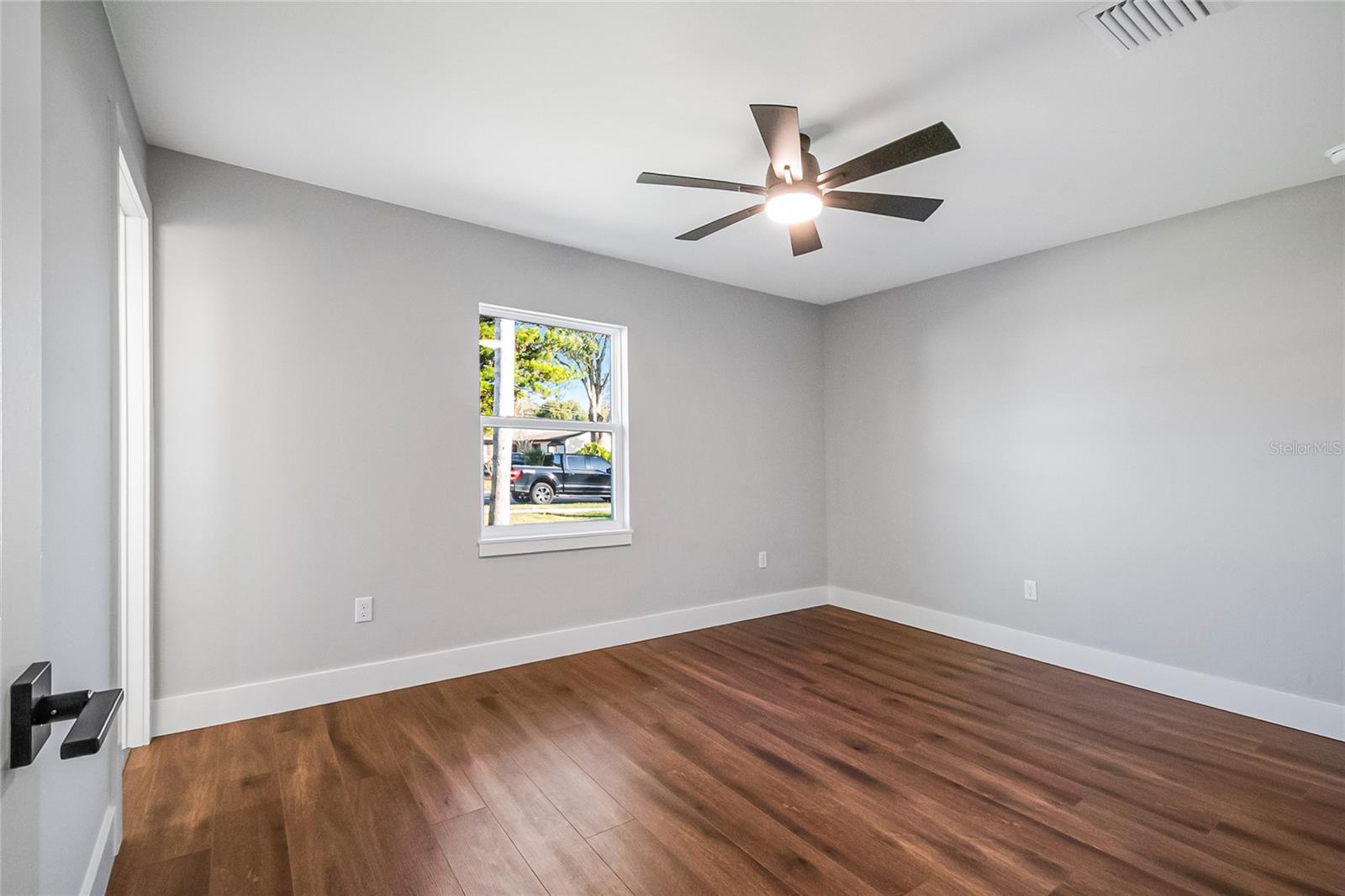 Image 18 of 37 For 7818 Plantation Drive