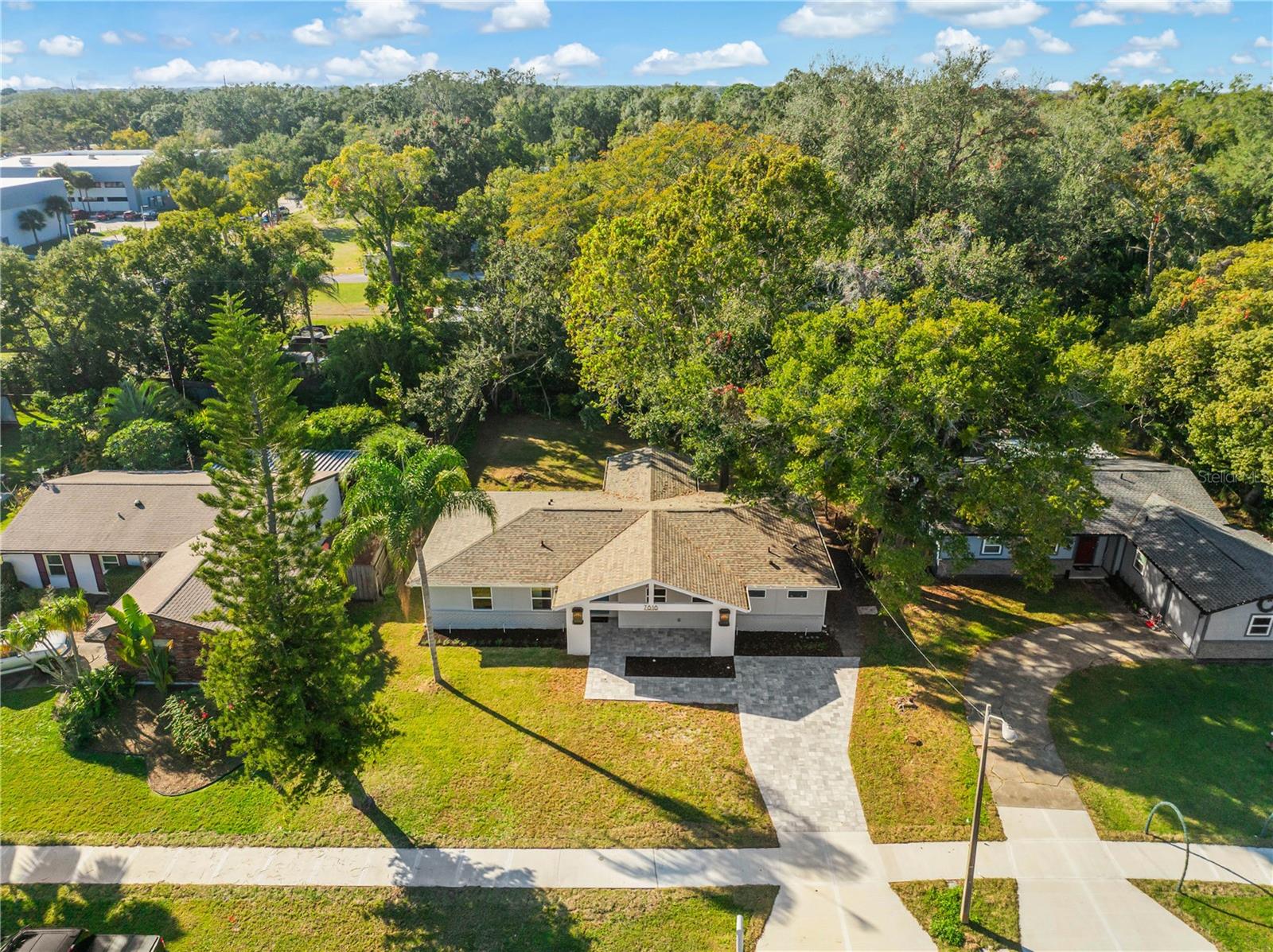 Image 32 of 37 For 7818 Plantation Drive