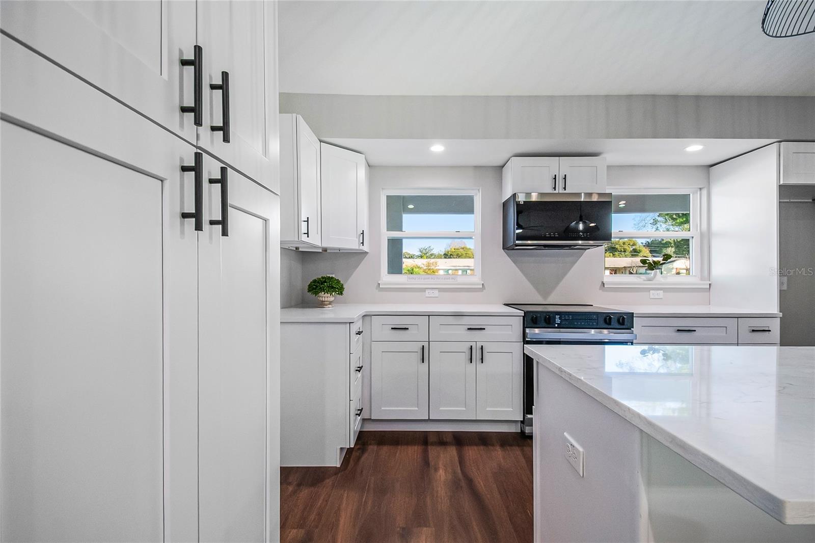 Image 7 of 37 For 7818 Plantation Drive