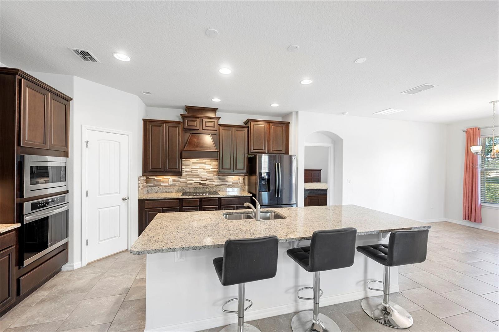 Image 20 of 45 For 4004 Prima Lago Circle