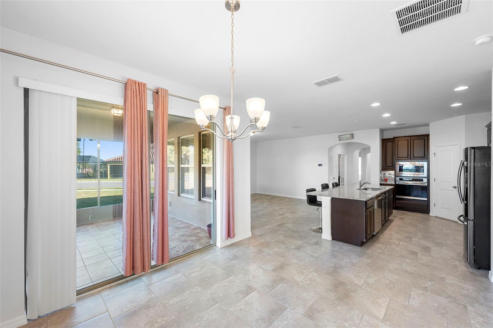 Image 23 of 45 For 4004 Prima Lago Circle