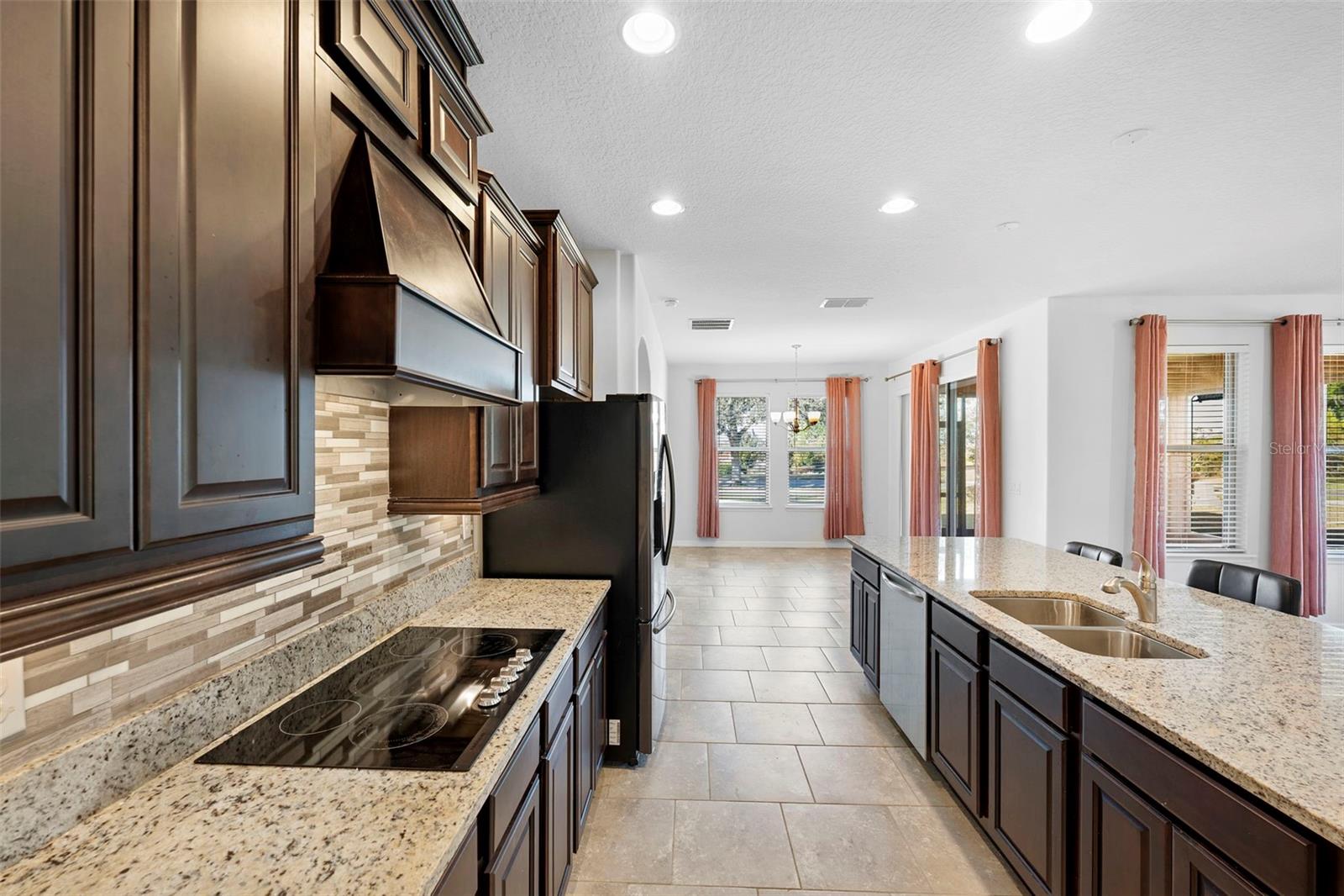 Image 26 of 45 For 4004 Prima Lago Circle