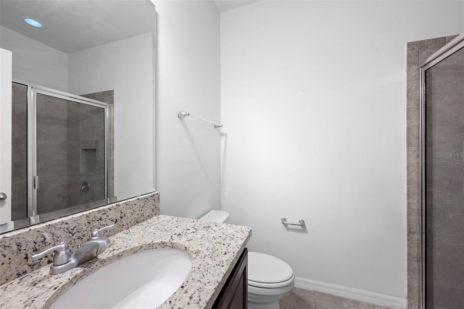 Image 31 of 45 For 4004 Prima Lago Circle