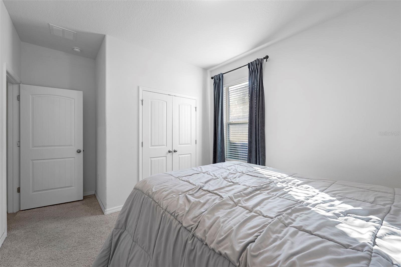 Image 33 of 45 For 4004 Prima Lago Circle