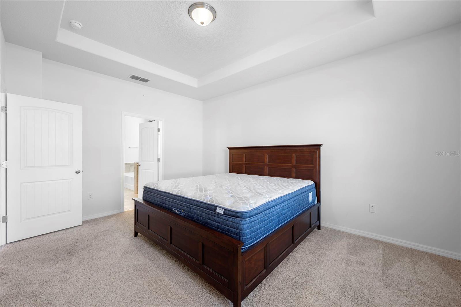 Image 36 of 45 For 4004 Prima Lago Circle