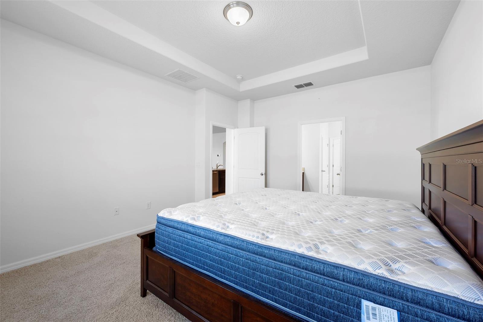 Image 37 of 45 For 4004 Prima Lago Circle