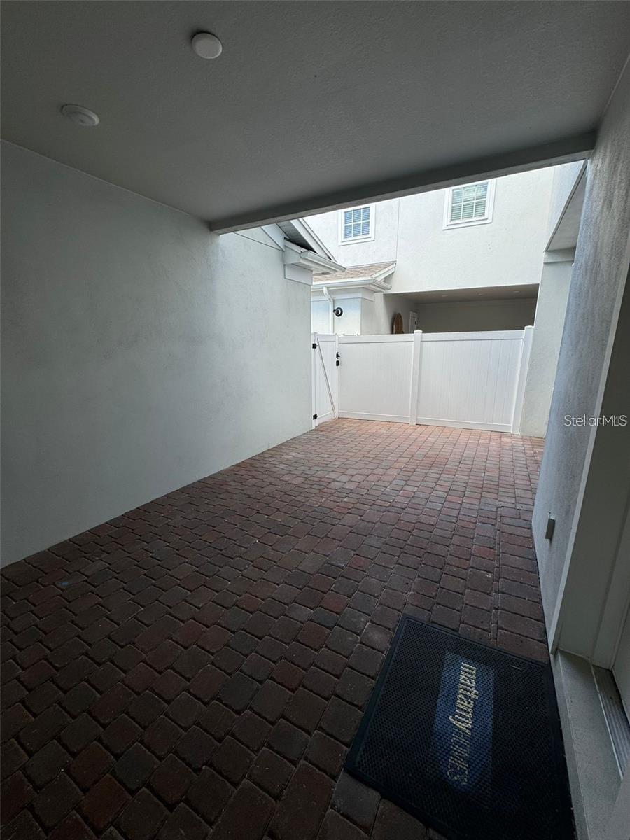 Image 16 of 21 For 7404 Estuary Lake Loop