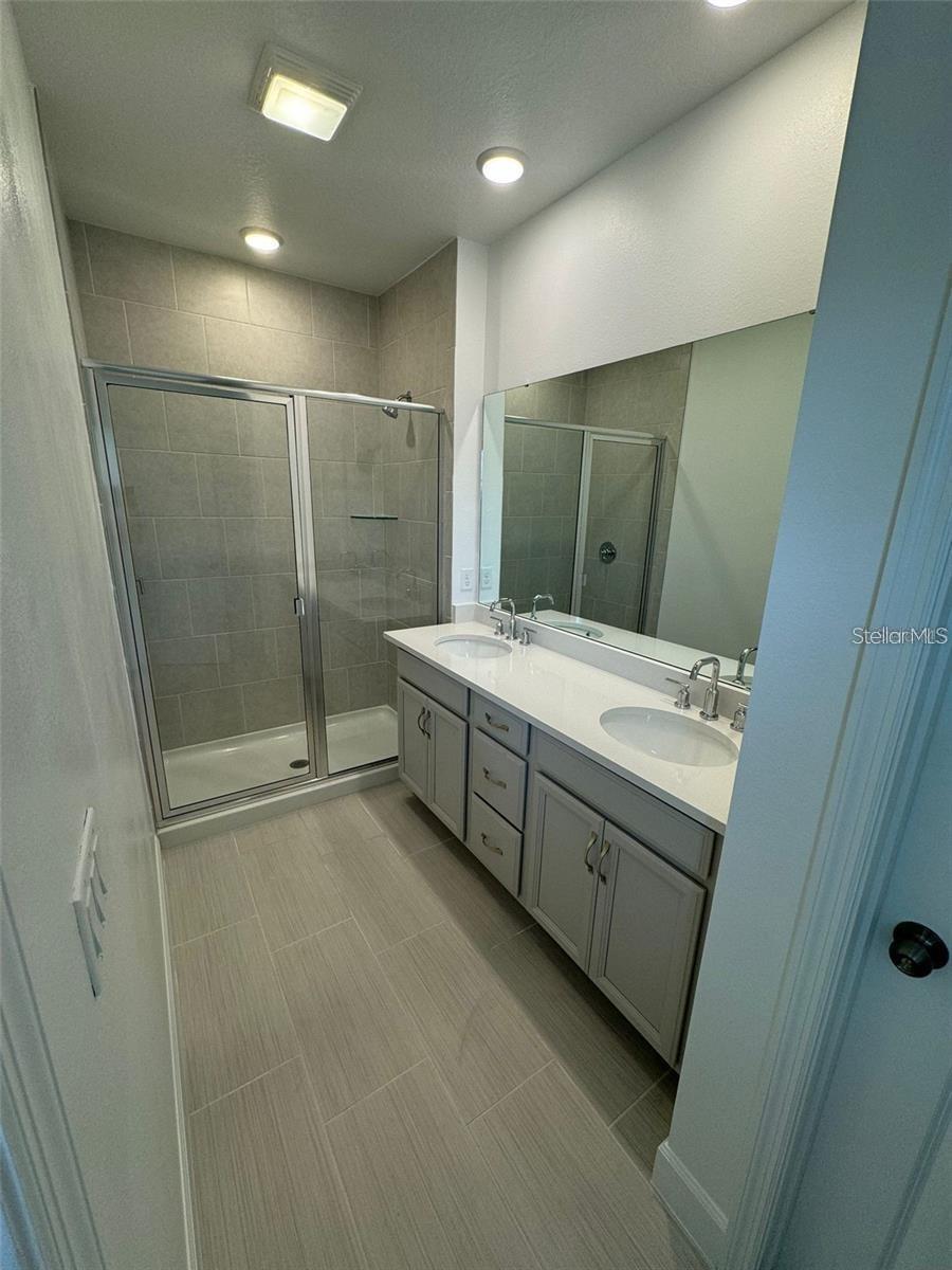 Image 8 of 21 For 7404 Estuary Lake Loop