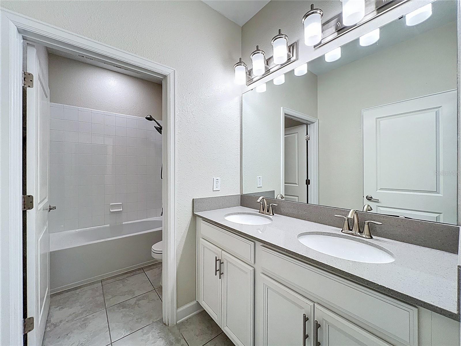 Image 33 of 66 For 10006 Yelllow Jasmine Drive