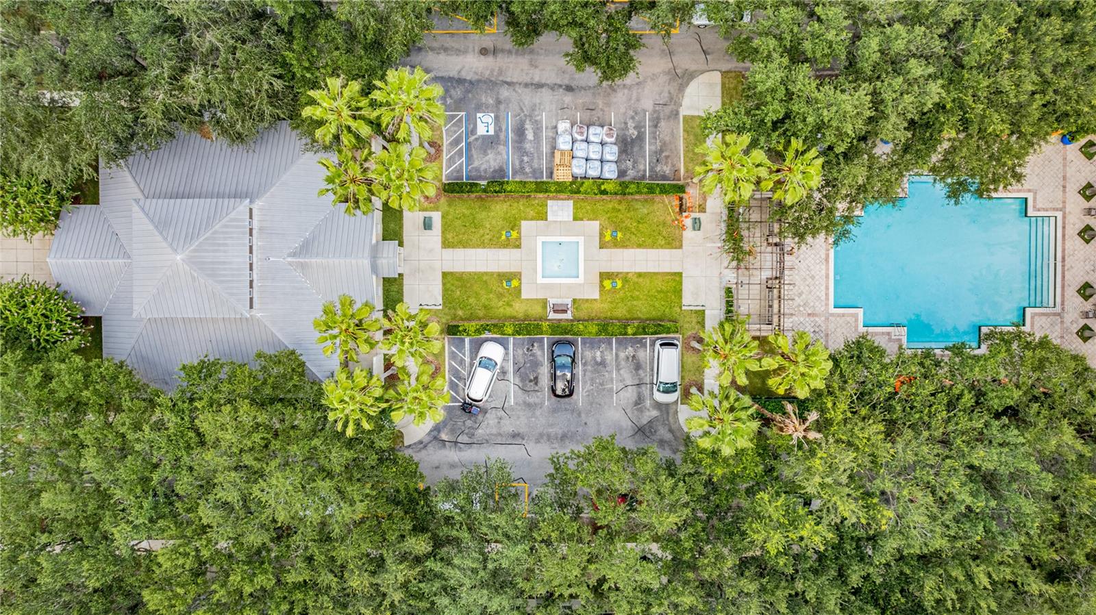 Image 17 of 26 For 770 Siena Palm Drive 303