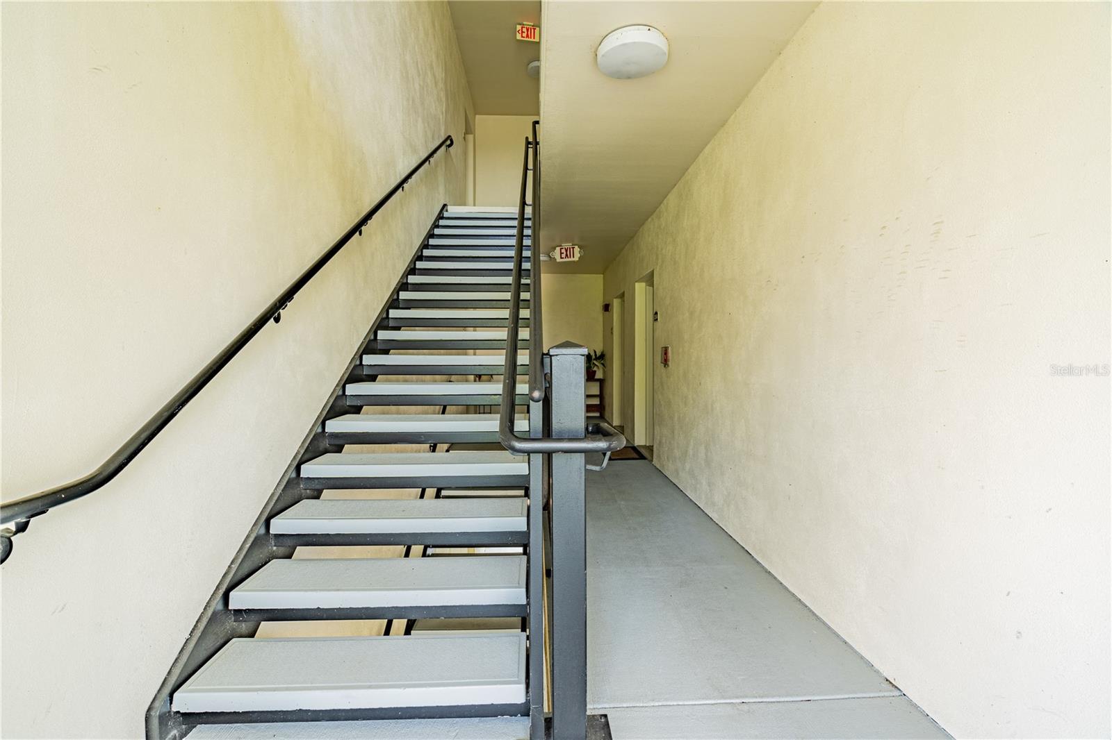 Image 3 of 26 For 770 Siena Palm Drive 303