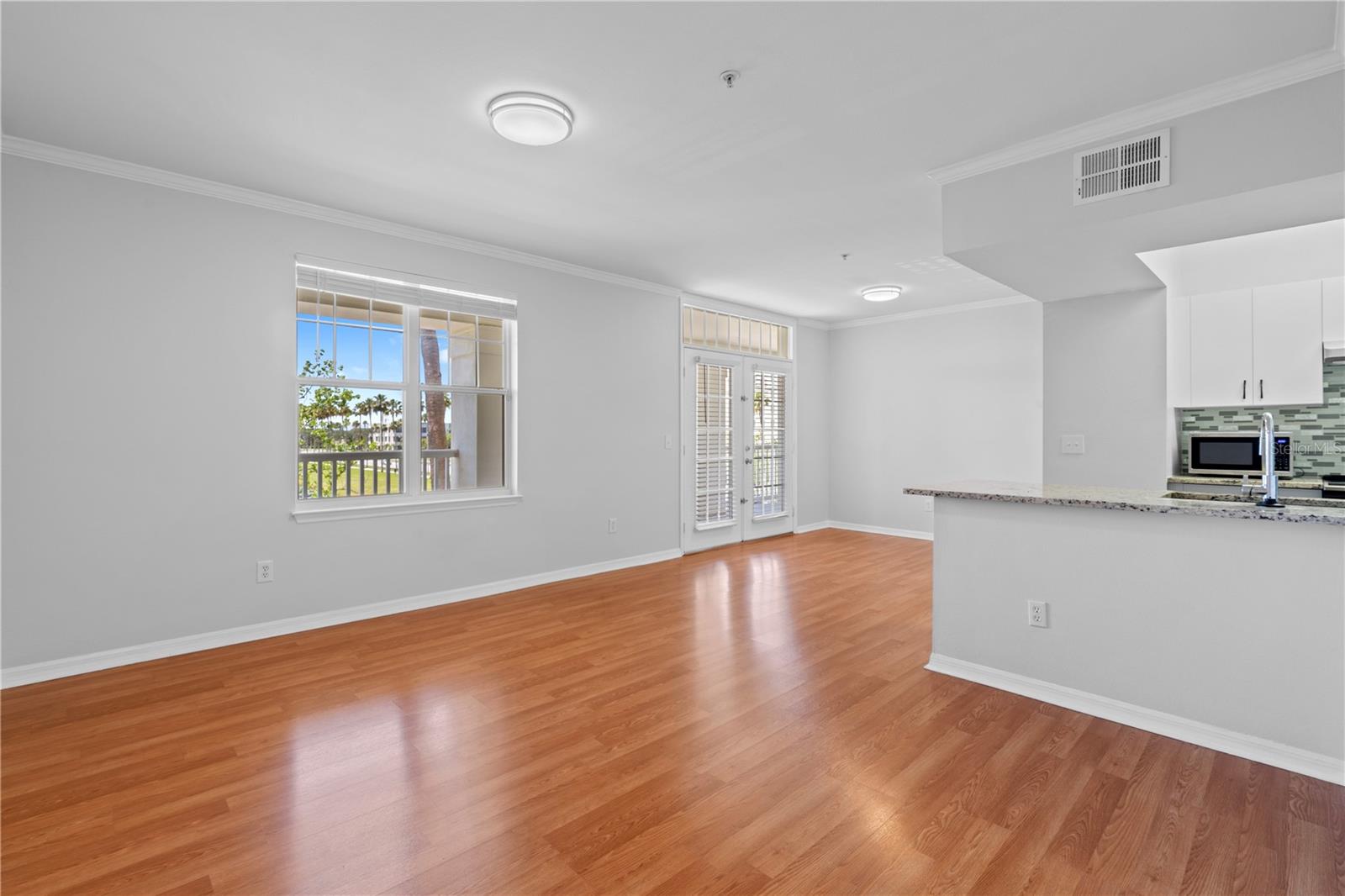 Image 6 of 26 For 770 Siena Palm Drive 303