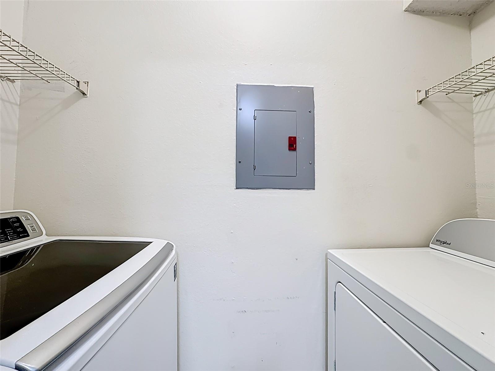 Image 9 of 54 For 232 Afton Square 201