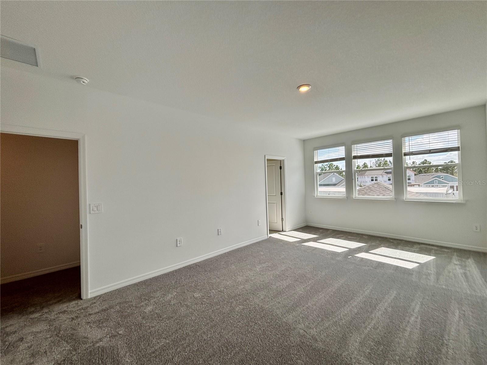 Image 12 of 25 For 15010 Summer Harvest Street