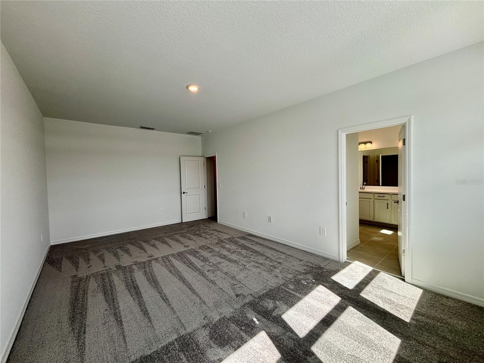 Image 13 of 25 For 15010 Summer Harvest Street