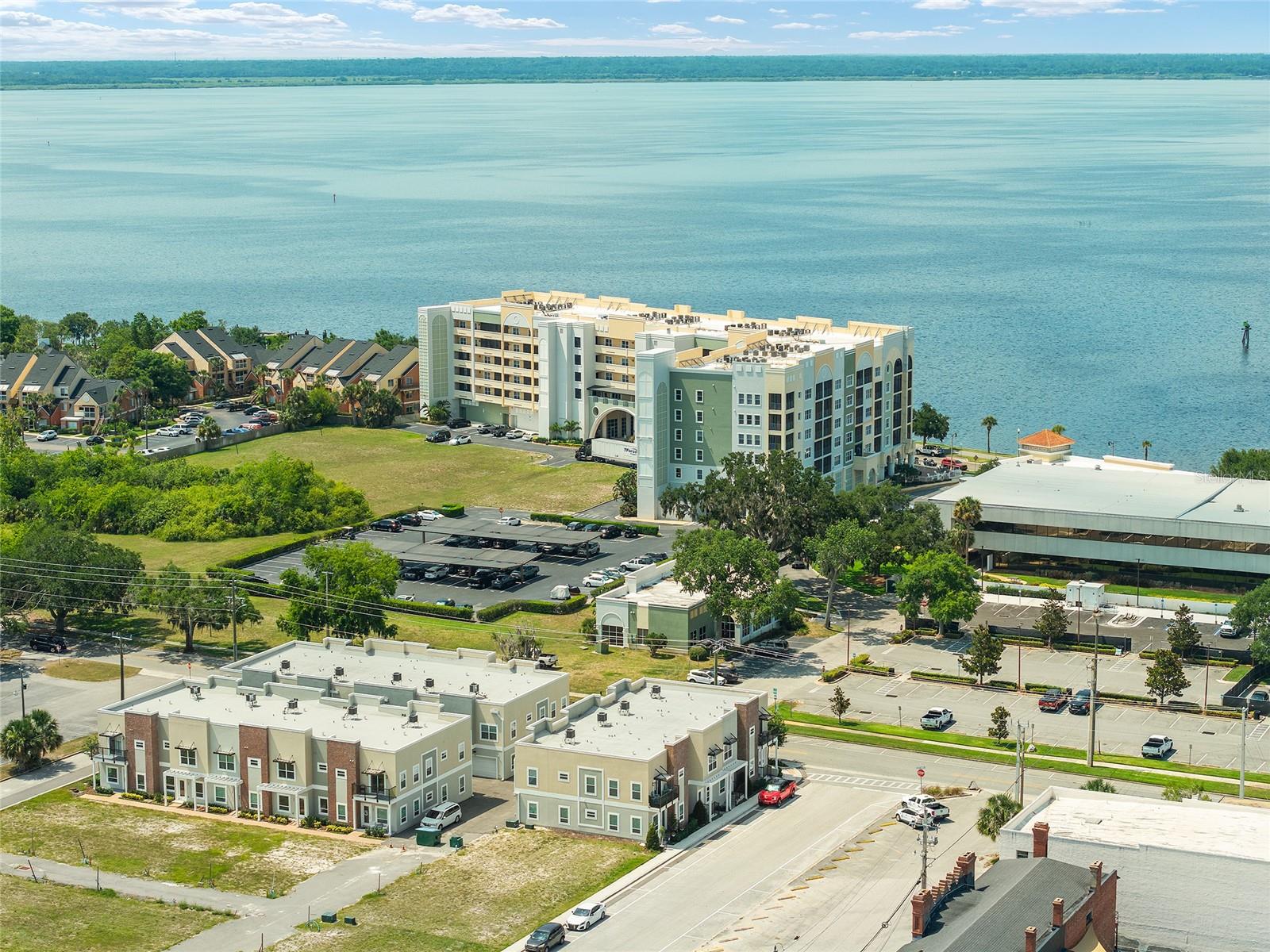 Image 39 of 41 For 288 Oak Avenue