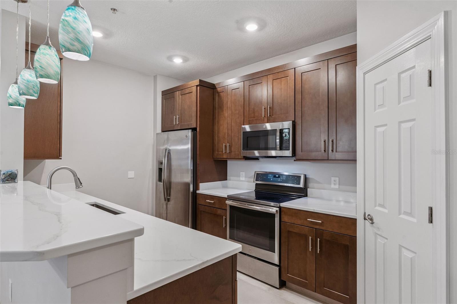 Image 3 of 21 For 2484 San Tecla Street 105