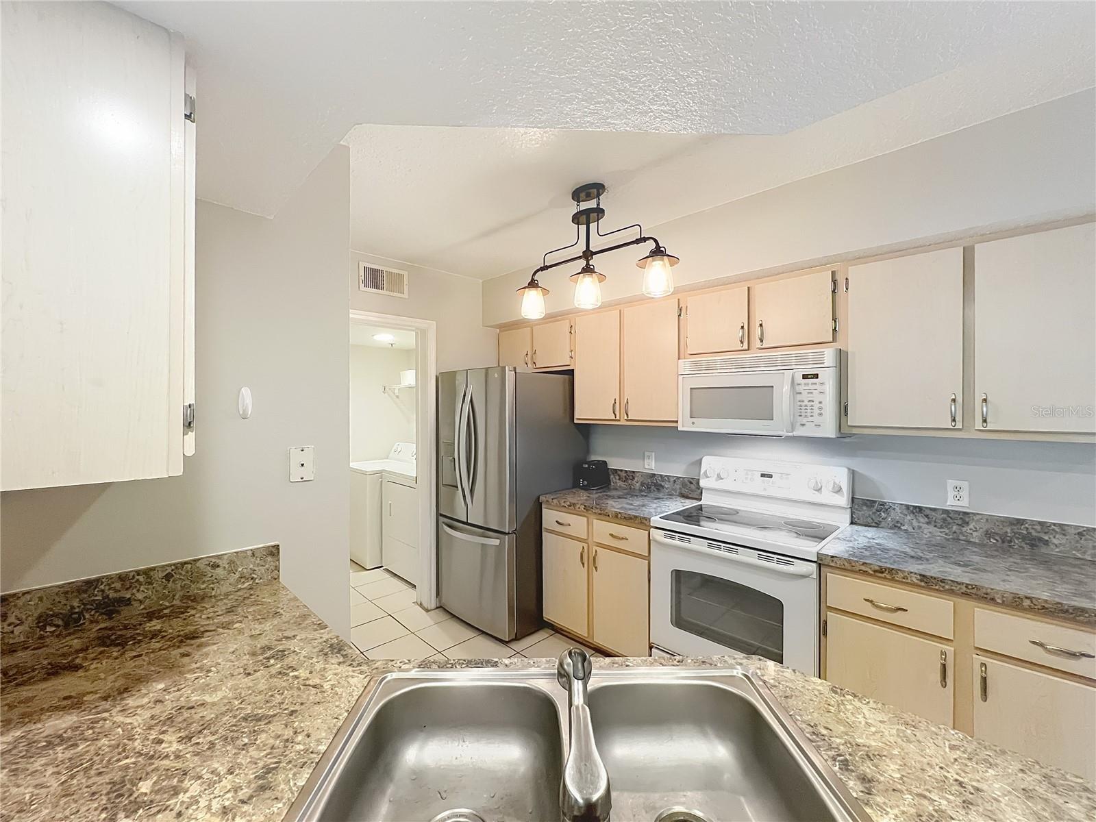 Image 8 of 46 For 12602 Crest Springs Lane 1333