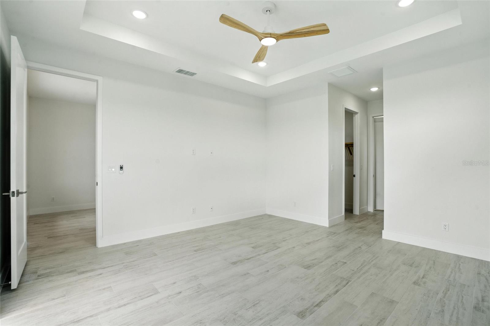 Image 10 of 55 For 8348 Walden Street