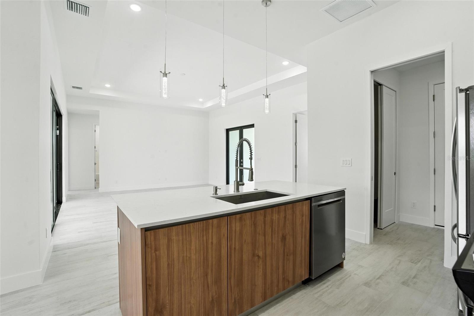 Image 23 of 55 For 8348 Walden Street