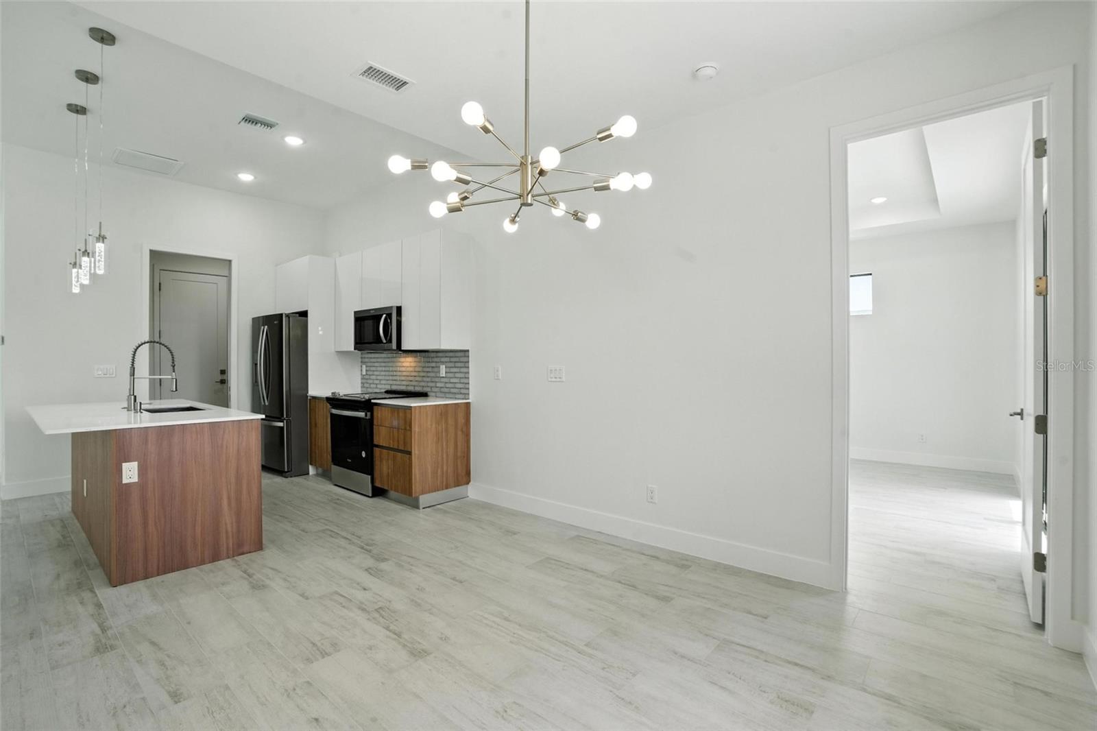 Image 25 of 55 For 8348 Walden Street