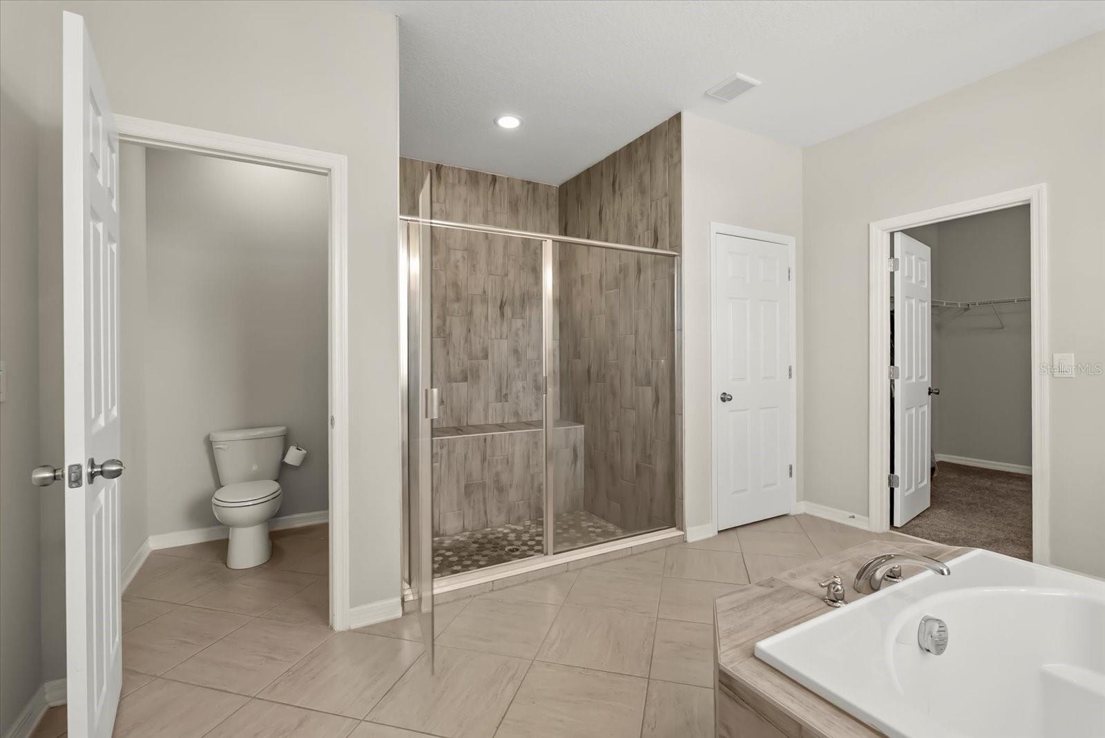 Image 25 of 38 For 5351 Carrara Court