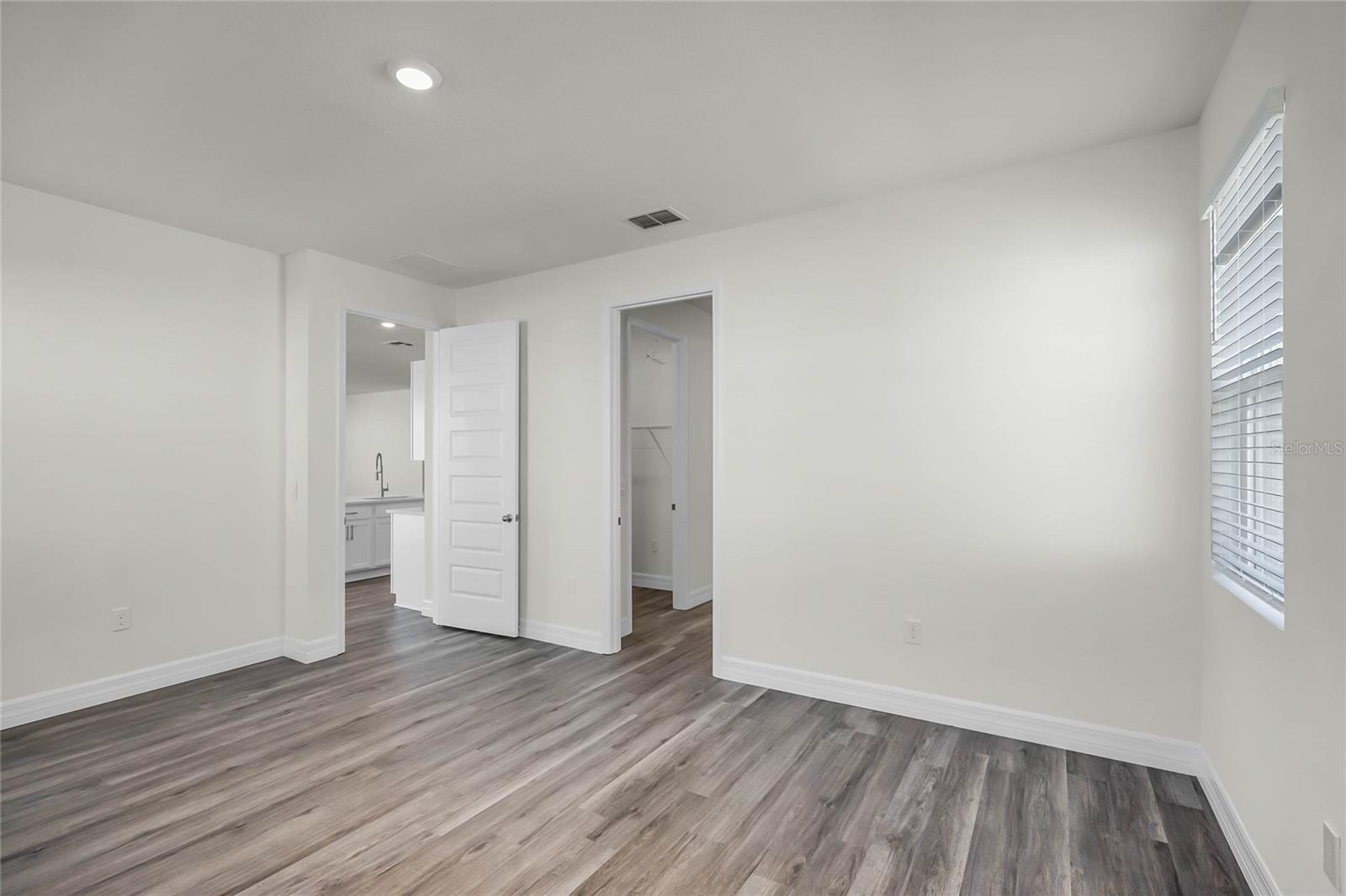 Image 16 of 30 For 5239 Ligonberry Street