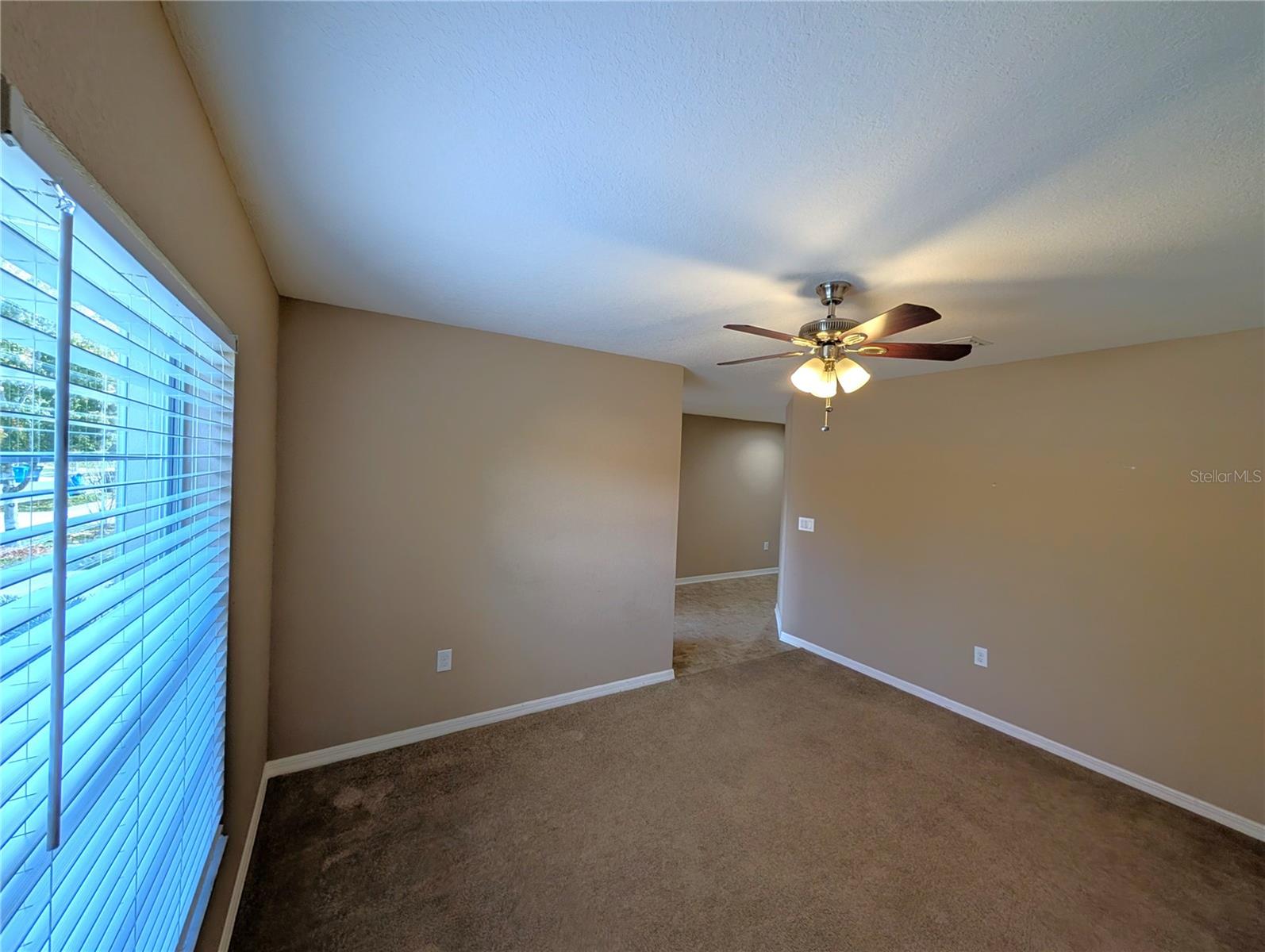 Image 10 of 21 For 722 Vineyard Reserve Court