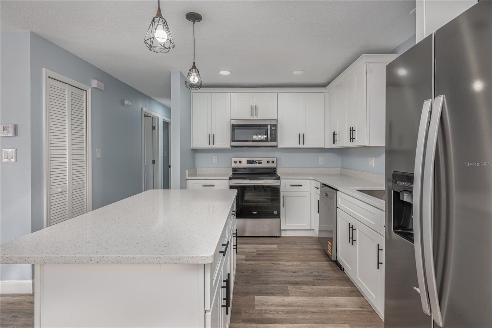 Image 19 of 40 For 707 Maple Avenue