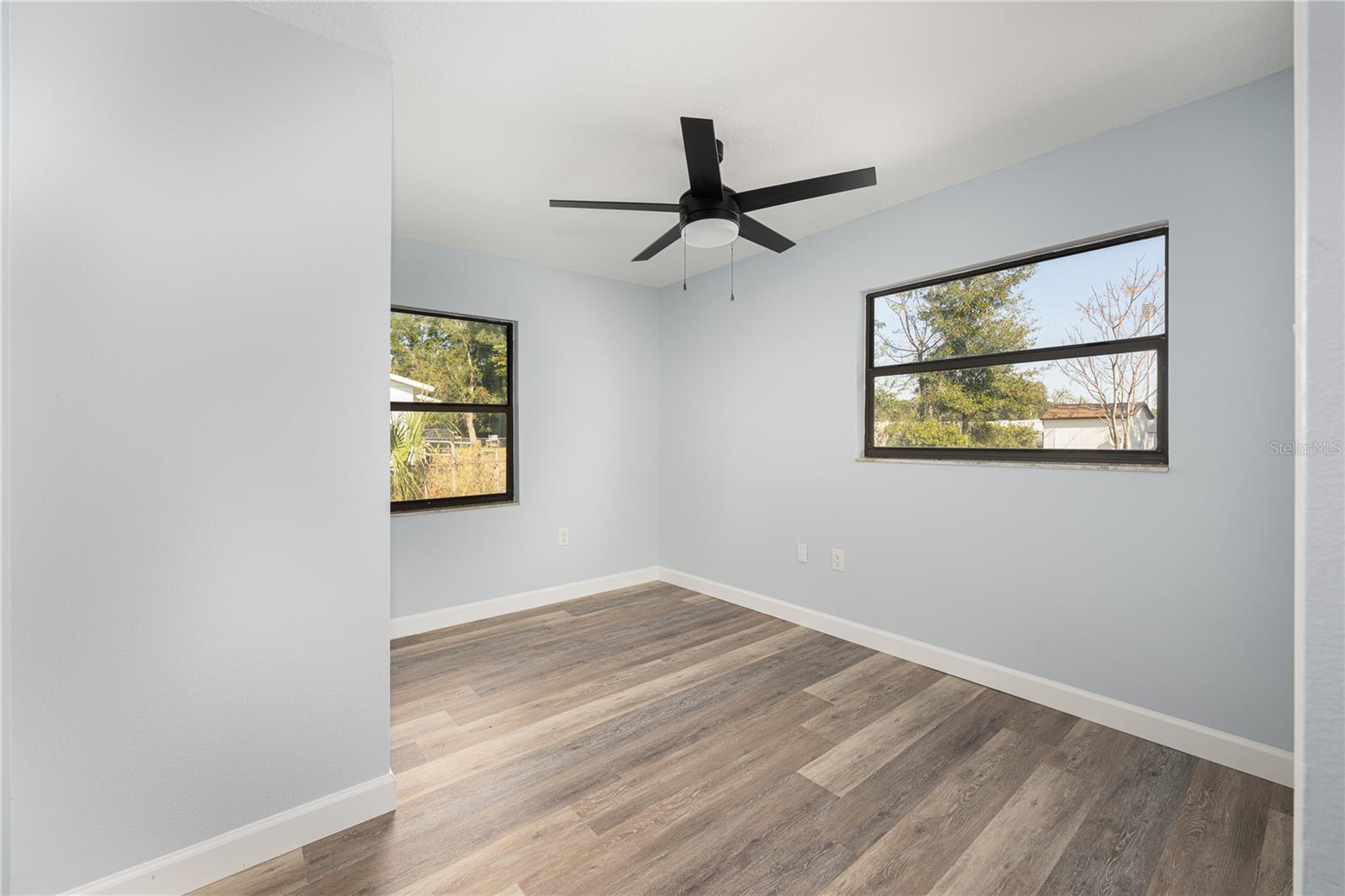 Image 25 of 40 For 707 Maple Avenue