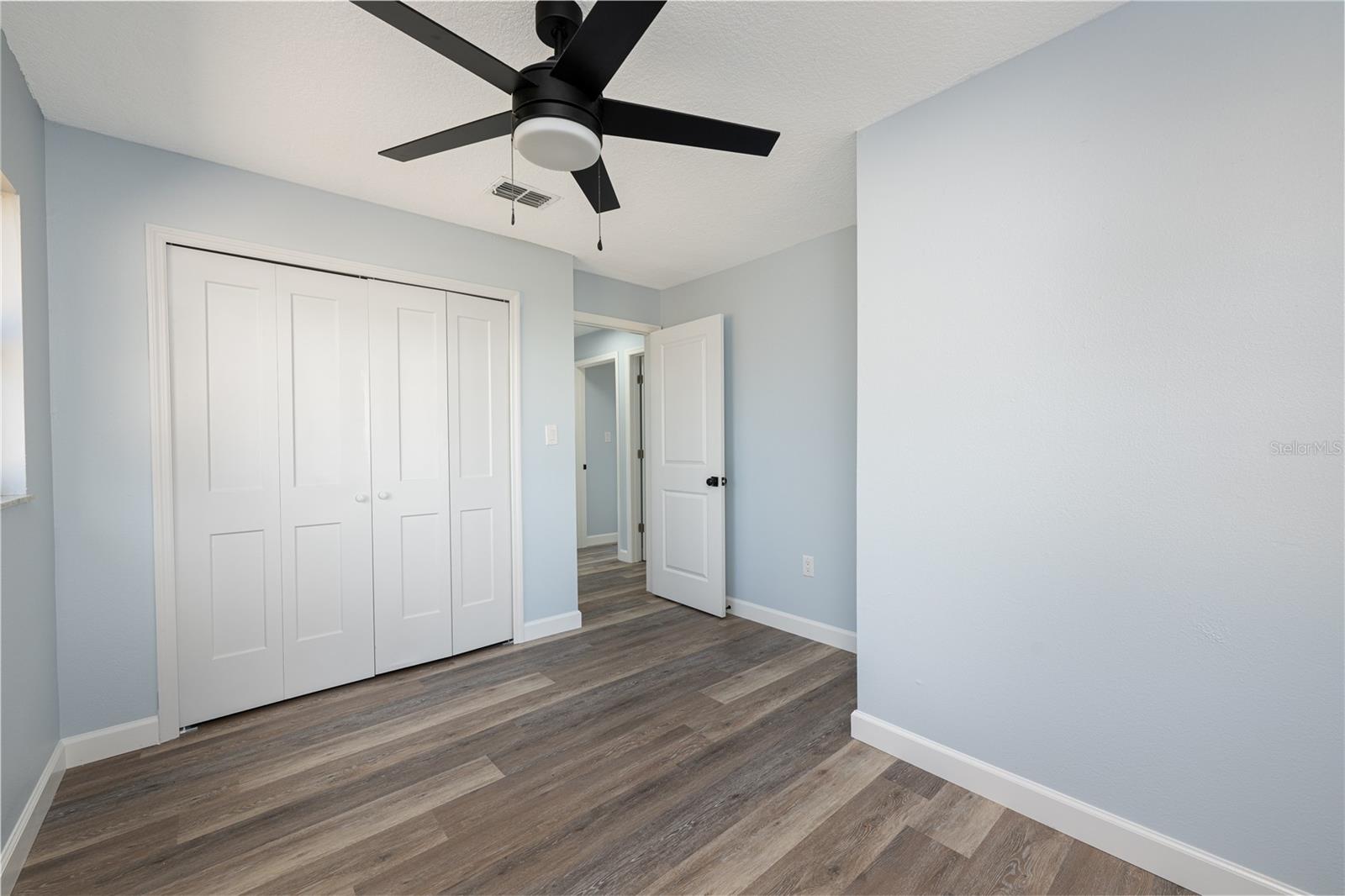 Image 26 of 40 For 707 Maple Avenue