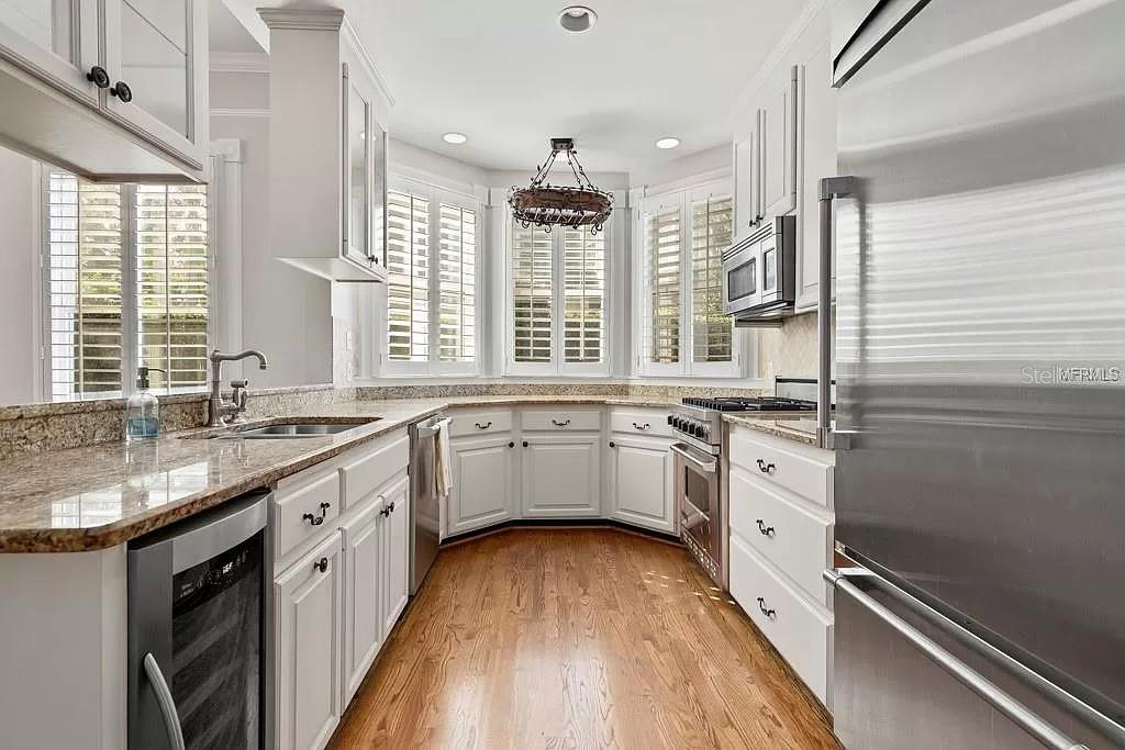 Image 12 of 46 For 1119 Belleaire Circle