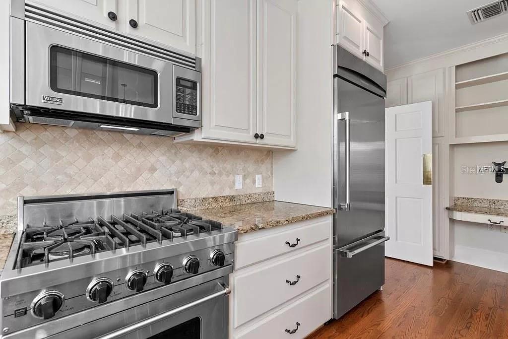 Image 14 of 46 For 1119 Belleaire Circle