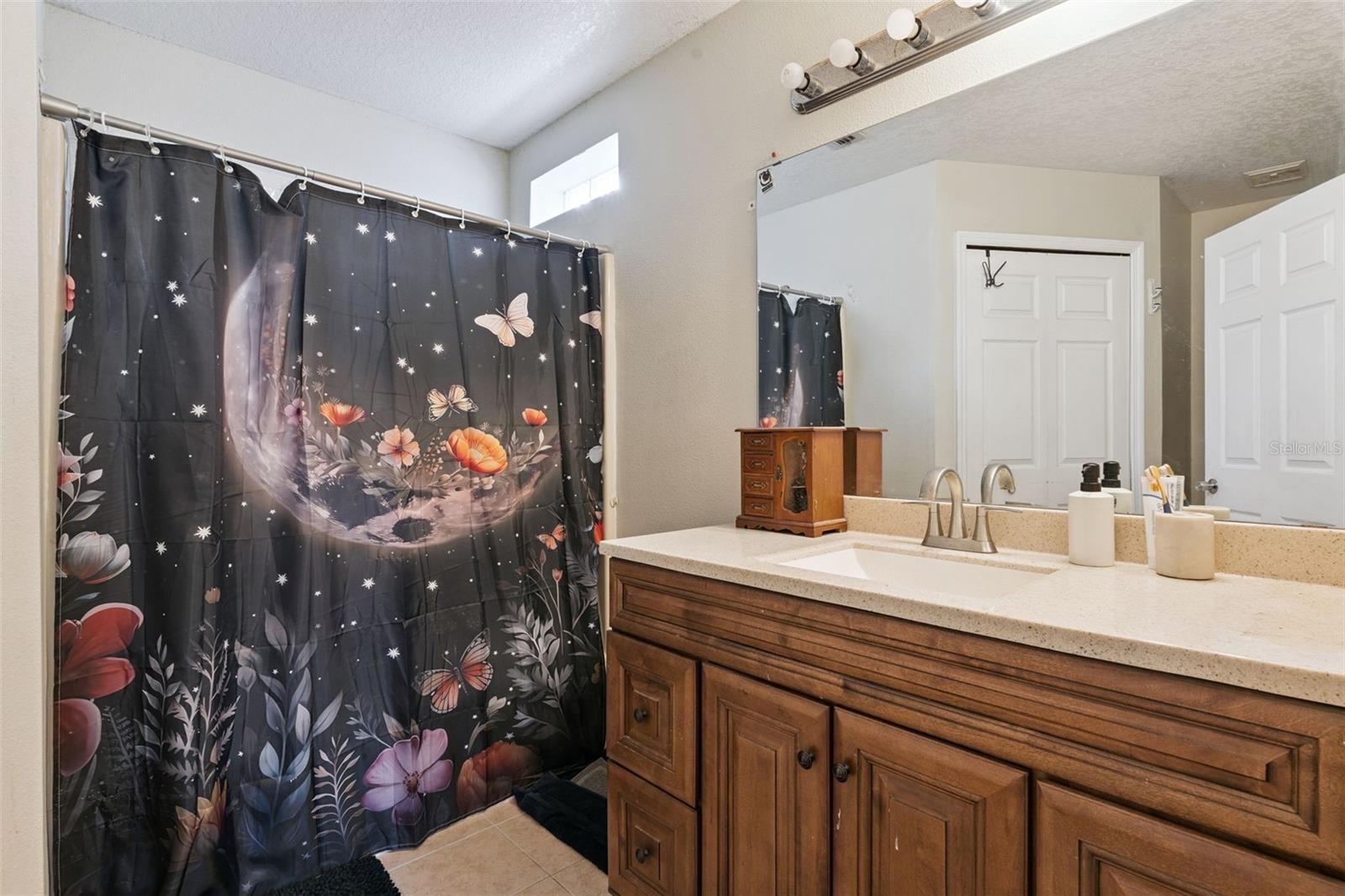 Image 21 of 27 For 5322 Regal Oak Circle