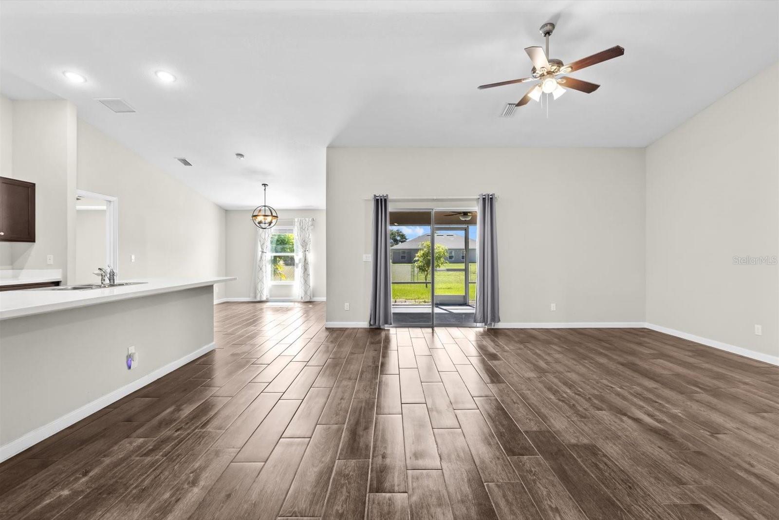 Image 4 of 33 For 512 Mccomb Avenue