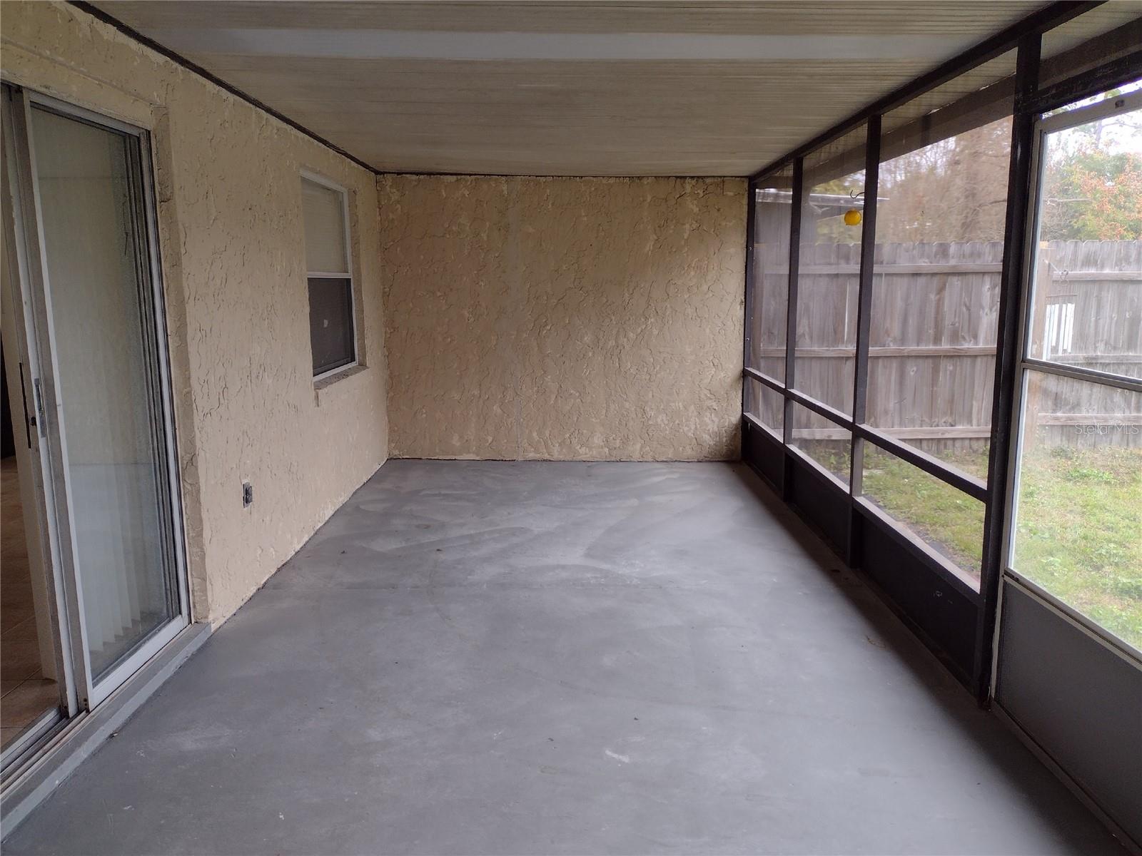 Image 17 of 19 For 2455 Rio Pinar Lakes Boulevard