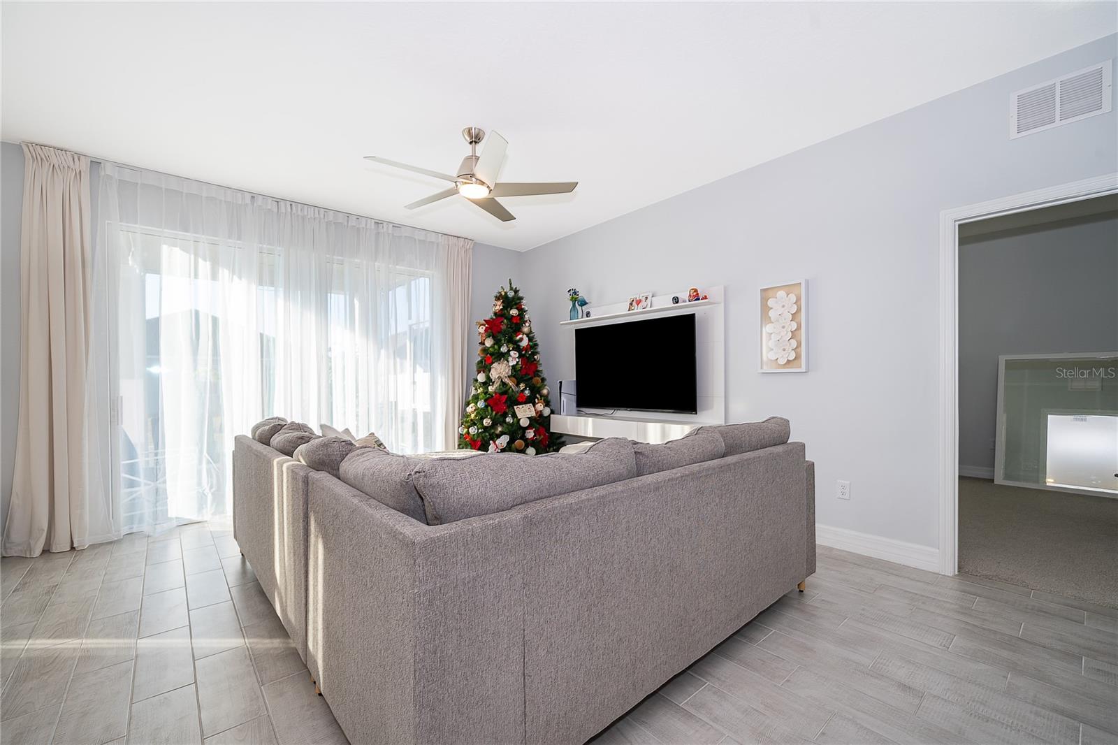 Image 11 of 25 For 5818 Wallis Lane