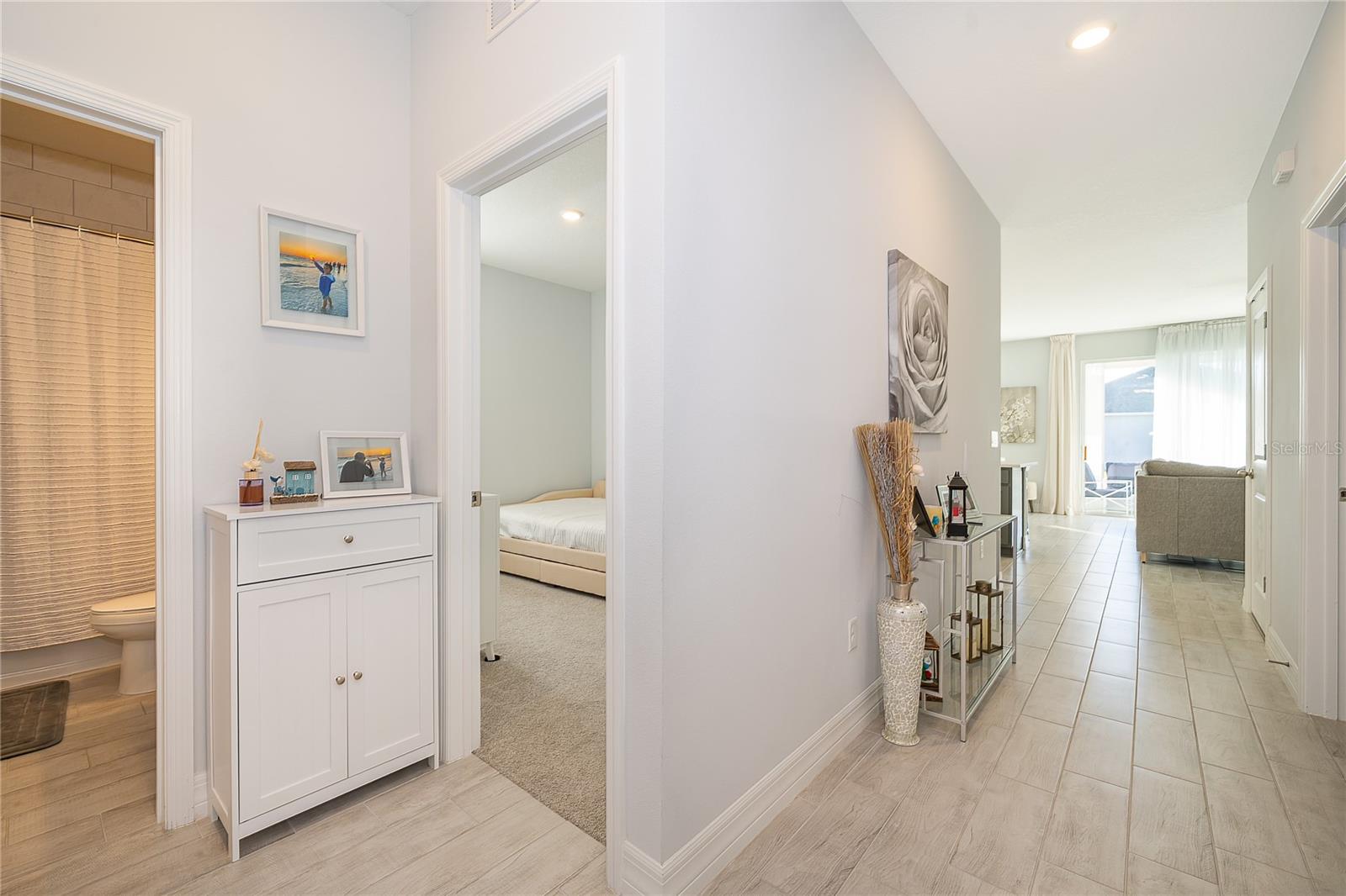 Image 3 of 25 For 5818 Wallis Lane