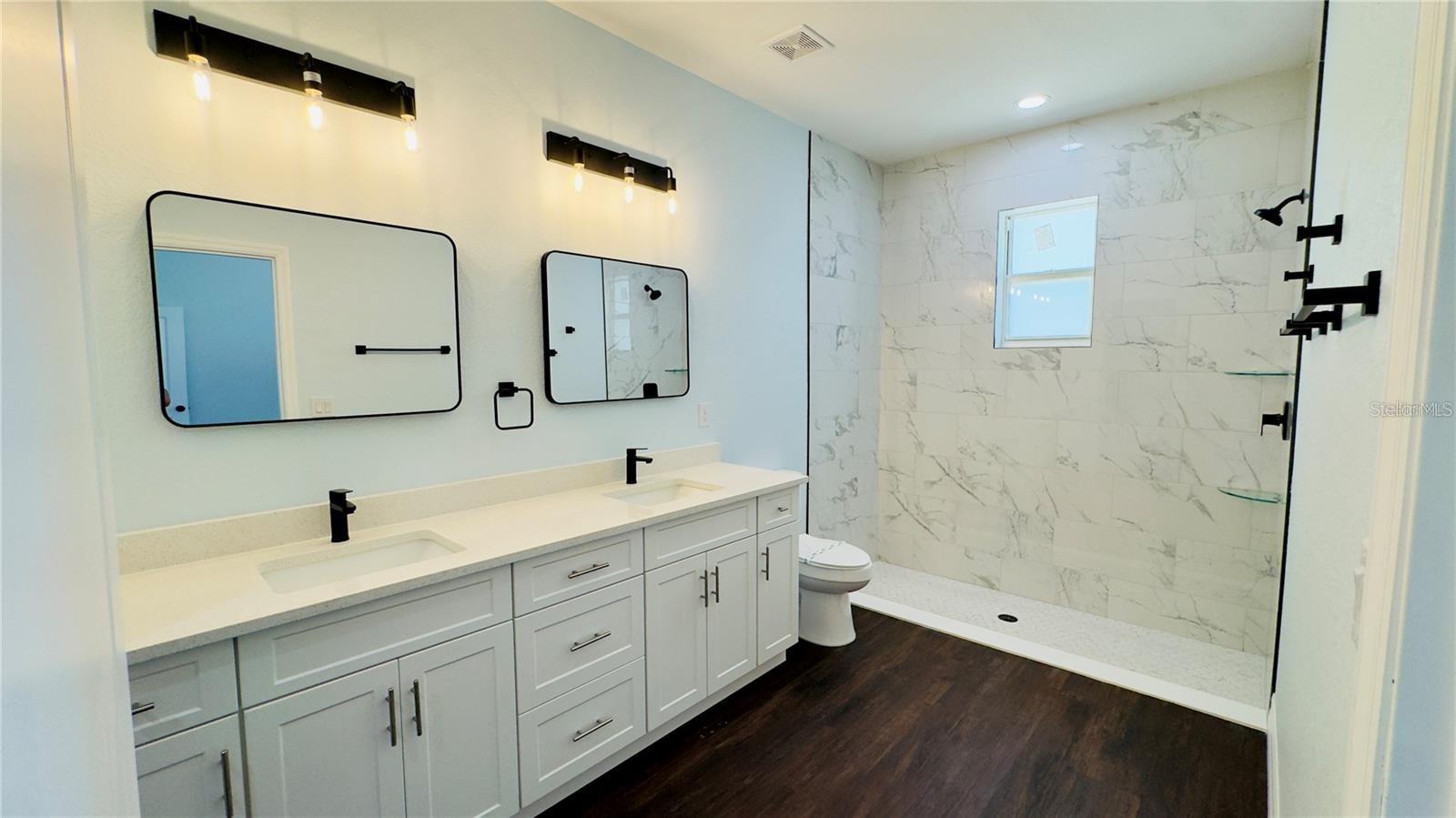 Image 4 of 16 For 14108 Chesswood Lane