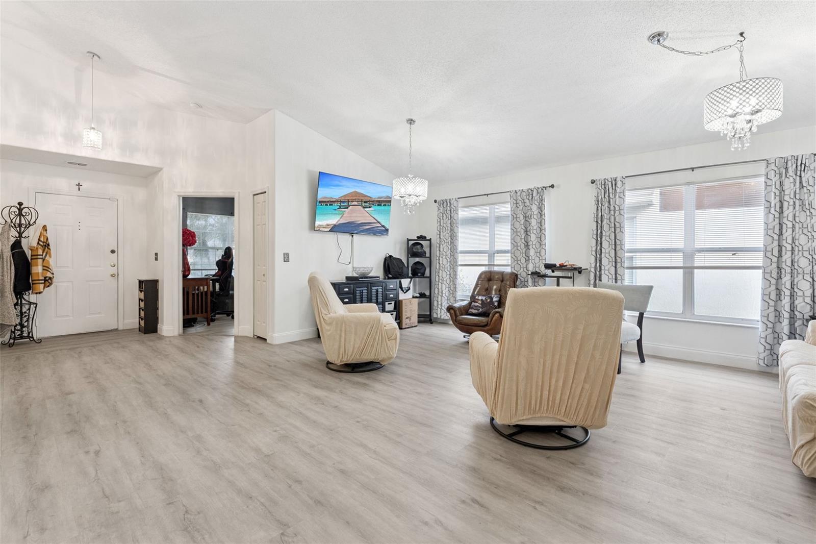 Image 3 of 30 For 2909 Egrets Landing Drive