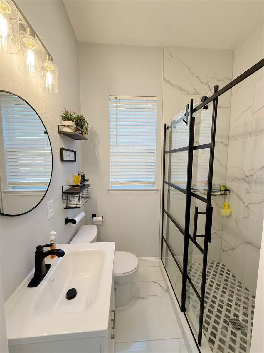 Image 19 of 73 For 18351 Mowry Court