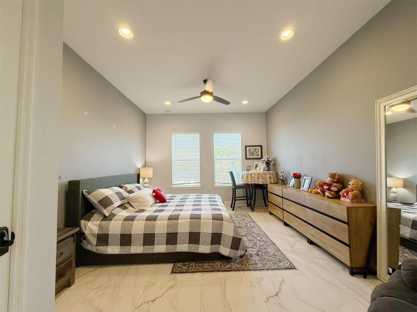 Image 21 of 73 For 18351 Mowry Court