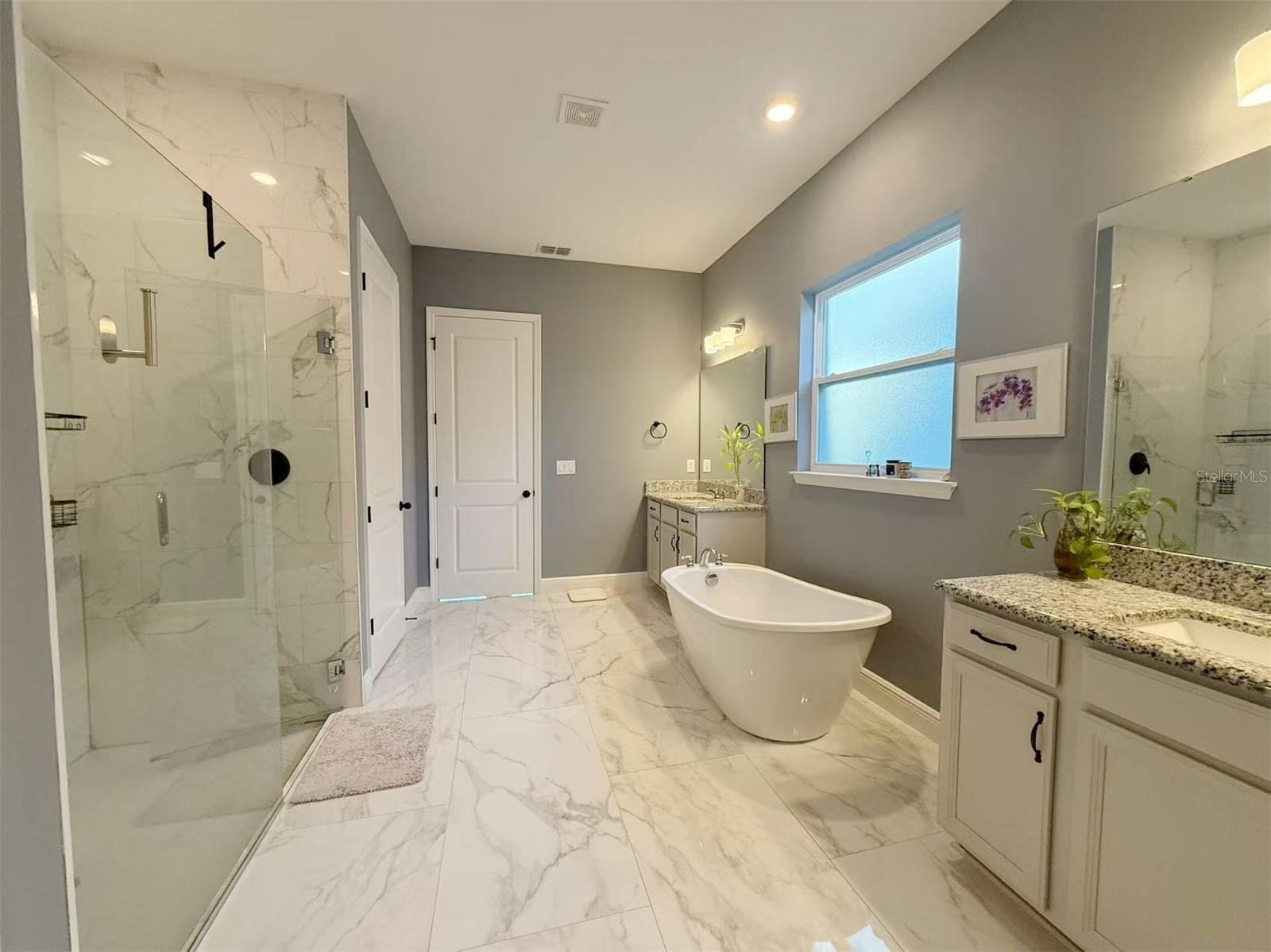 Image 25 of 73 For 18351 Mowry Court