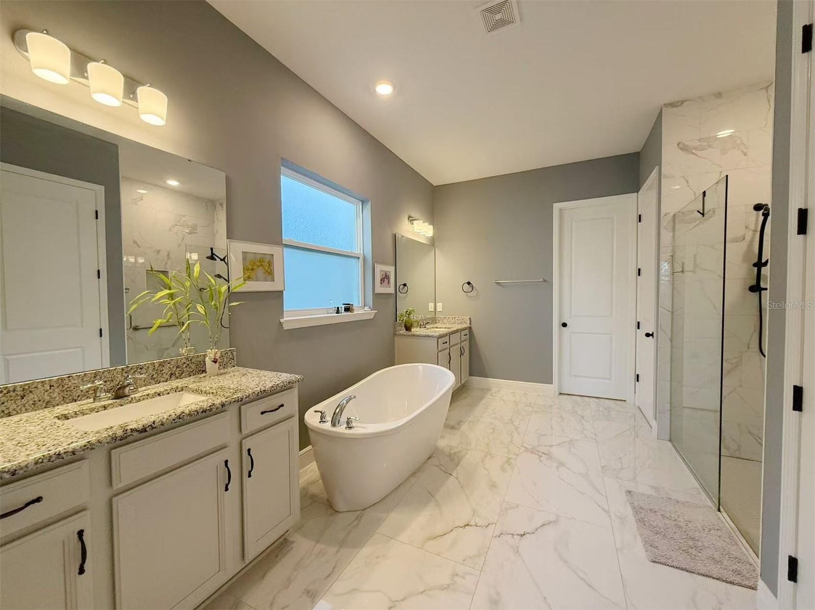 Image 28 of 73 For 18351 Mowry Court